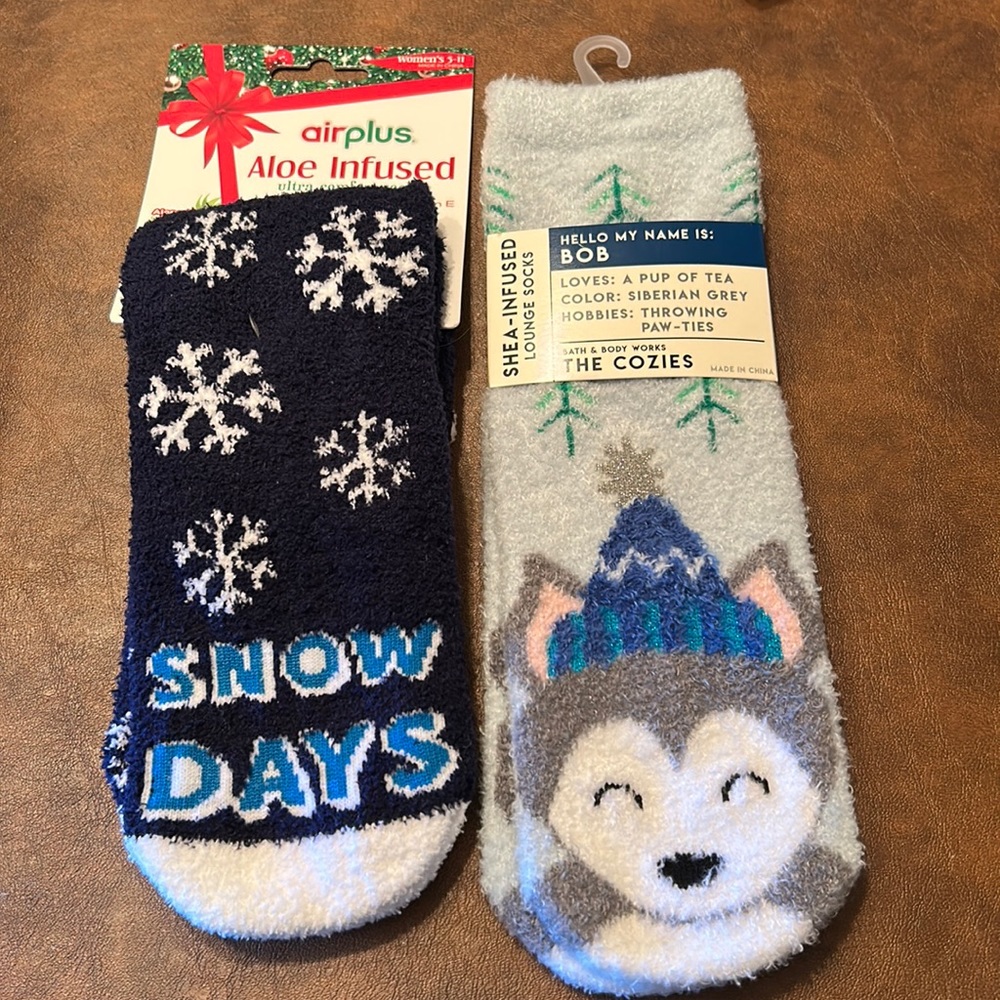 Fuzzy “lounge” socks, 2 brand new.